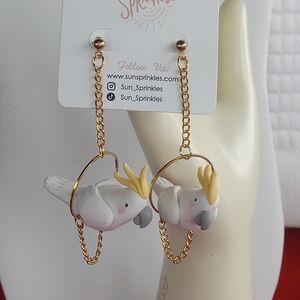 Hanging Cockatoo Earrings Pierced White Gold Tone New On Card